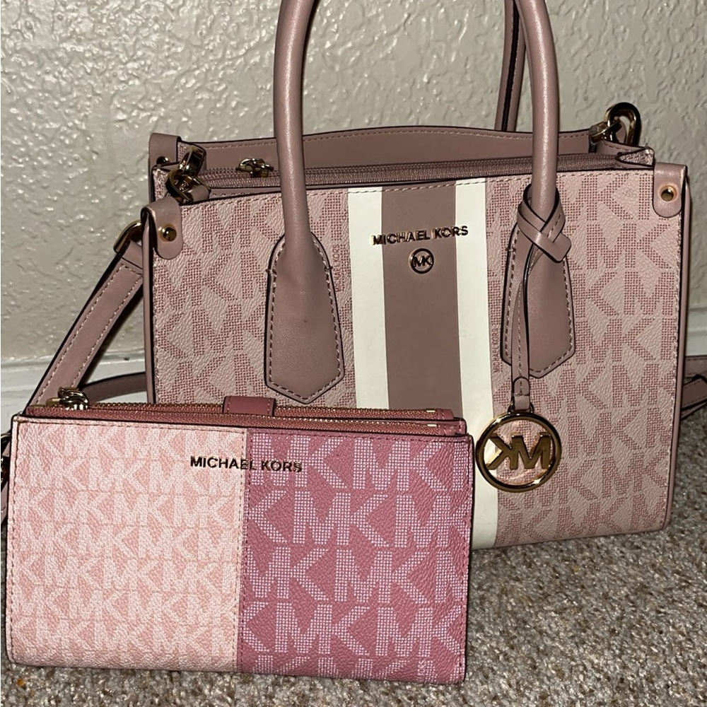 basically new, in super good condition. can do local pickup in the tulsa area!!